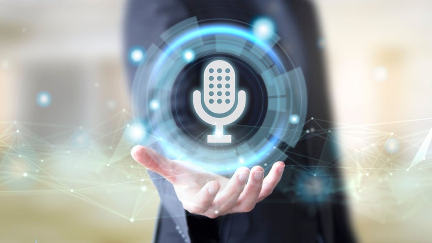 Selbst-verbessernde Voice KI Agenten für 70% Automatisierungsgrad